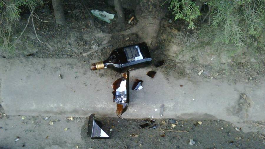 Beure alcohol al carrer és un dels actes incívics més denunciats a Reus. Foto: Flickr