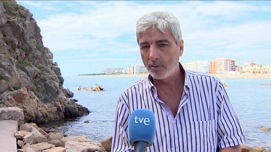 Captura de un vídeo de TVE de una entrevista al alcalde socialista de Blanes, Miguel Lupiáñez, que votará ‘no’ en el referéndum. Foto: TVE