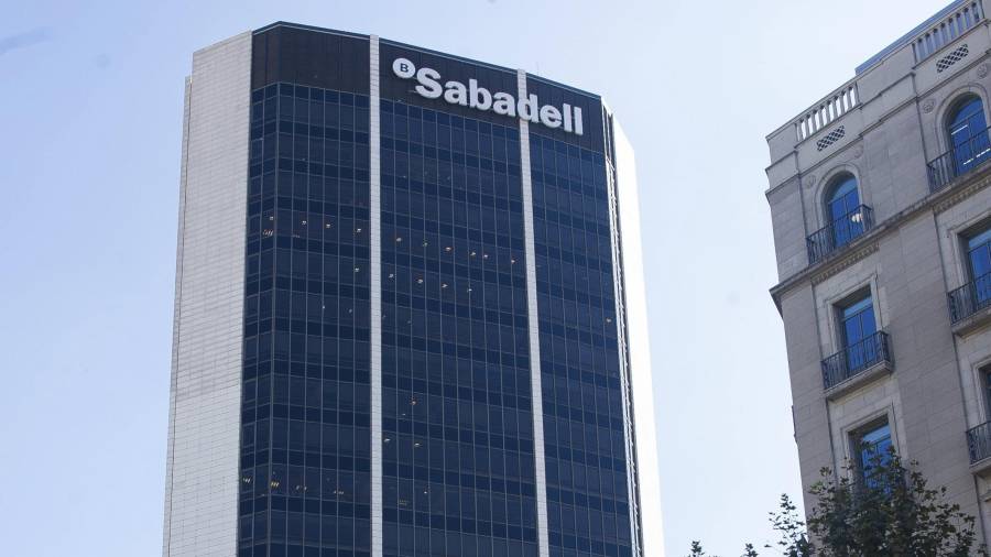 Edificio corporativo del Banco Sabadell de Barcelona. FOTO: EFE