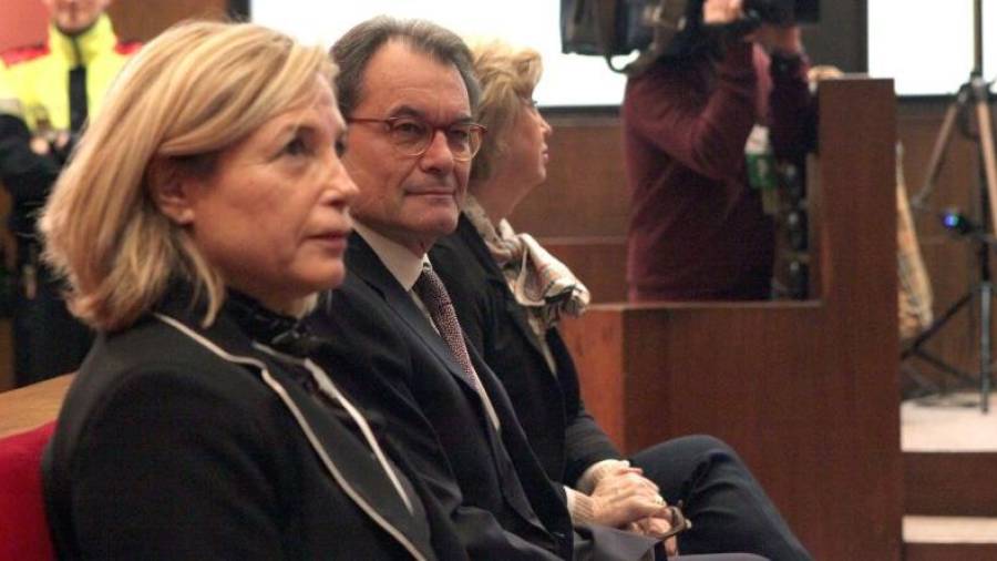 Artur Mas, Joana Ortega i Irene Rigau, al banc dels acusats el 6 de febrer del 2017. Foto: ACN