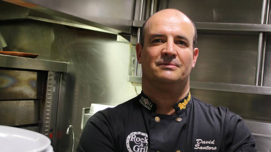 David Santoro es el chef ejecutivo de los restaurantes Lunnatic y Rock&Grill de Salou. Foto: Alba Mariné