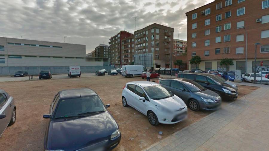 Parking en una zona del distrito de Trànsits, en Valencia