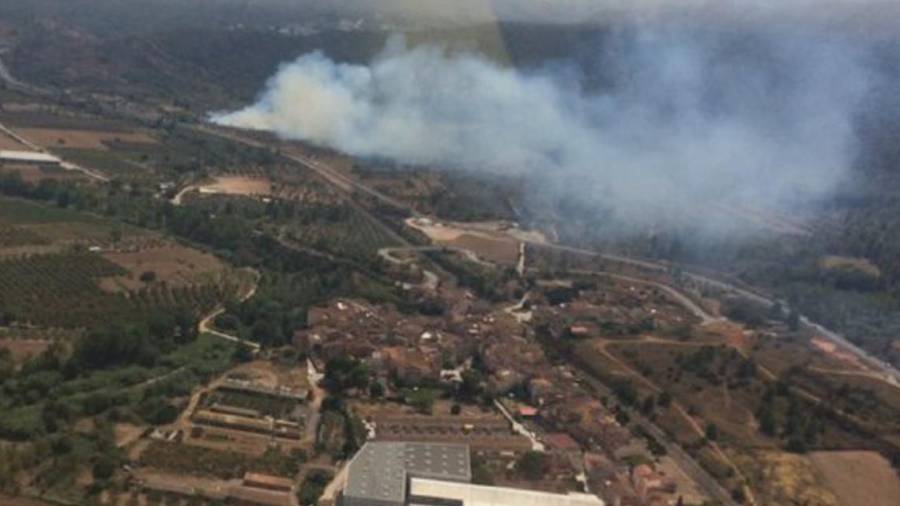 Imatge aèria del foc de Vilaverd. Foto: Bombers de la Generalitat