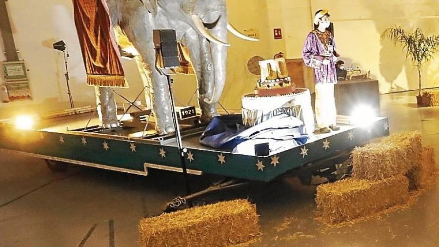 La carrossa de l’elefant és una síntesi de les tradicions nadalenques i del bestiari popular. foto: pere ferré