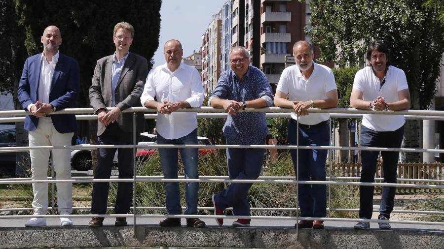 Los seis diputados por Tarragona: Jordi Roca, Ferran Bel, Jordi Salvador, Fèlix Alonso, Joan Ruiz y Sergio del Campo. Foto: pere ferré