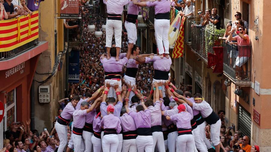 5de9f de la Jove de Tarragona per Sant Magí. FOTO: PERE FERRE