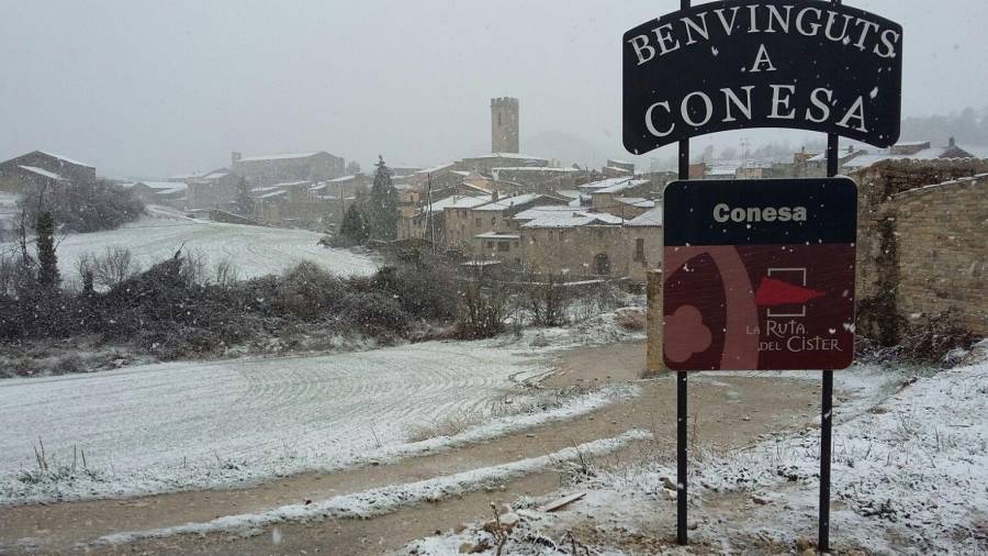 Conesa es una de las localidades donde ha nevado y hace imposible que sus alumnos cojan el transporte escolar.