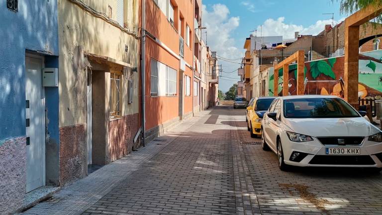 El carrer de Parra, al costat de la plaça de la Mola, on s’ha fet una de les actuacions. Foto: N. Serra