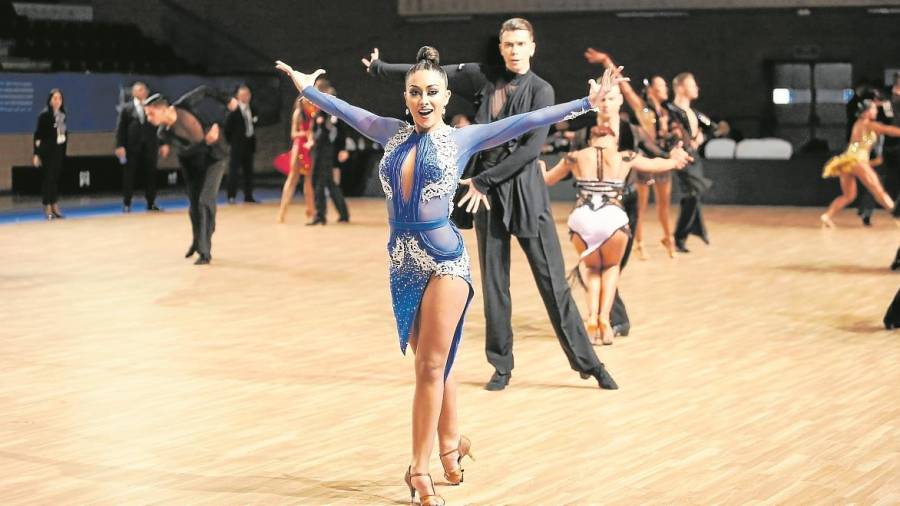 Competición de los bailes deportivos Iberica Dancesport en el pabellón de Cambrils FOTO: A. GONZÁLEZ