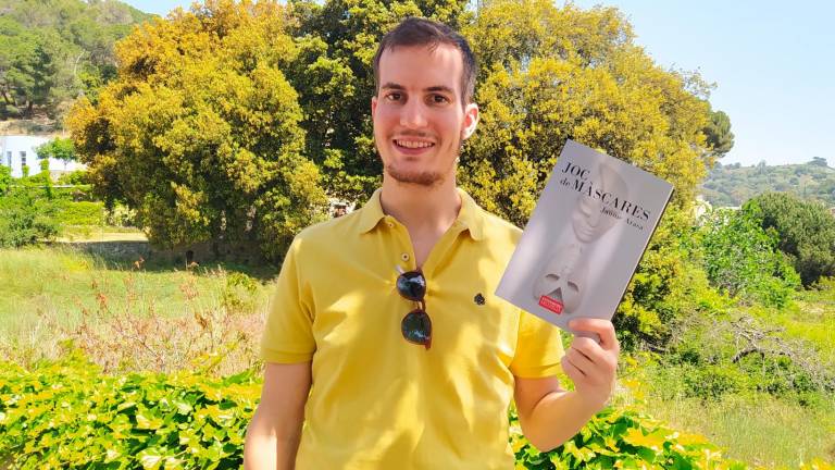 Jaume Arasa: «A la novel·la volia visibilitzar la LGTBIfòbia»