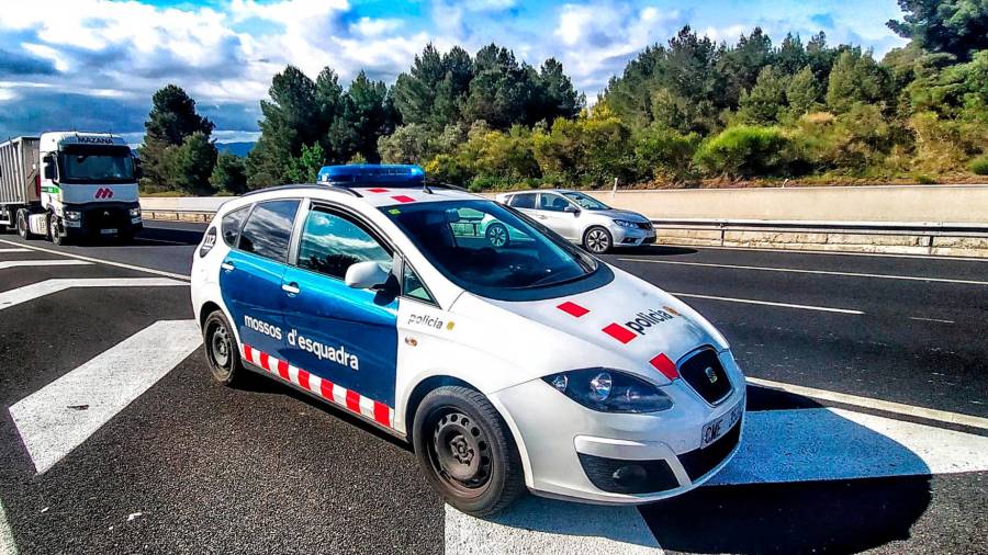 Mossos ha activado un operativo para localizar a los coches que han actuado en este incidente. Foto: CME