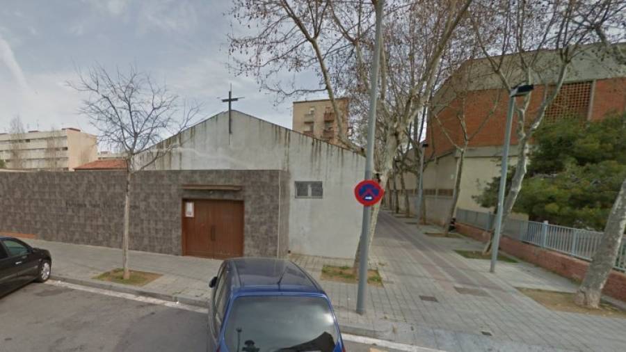 Carrer Rodes, 6 (Barcelona), on s'ha produït l'incendi
