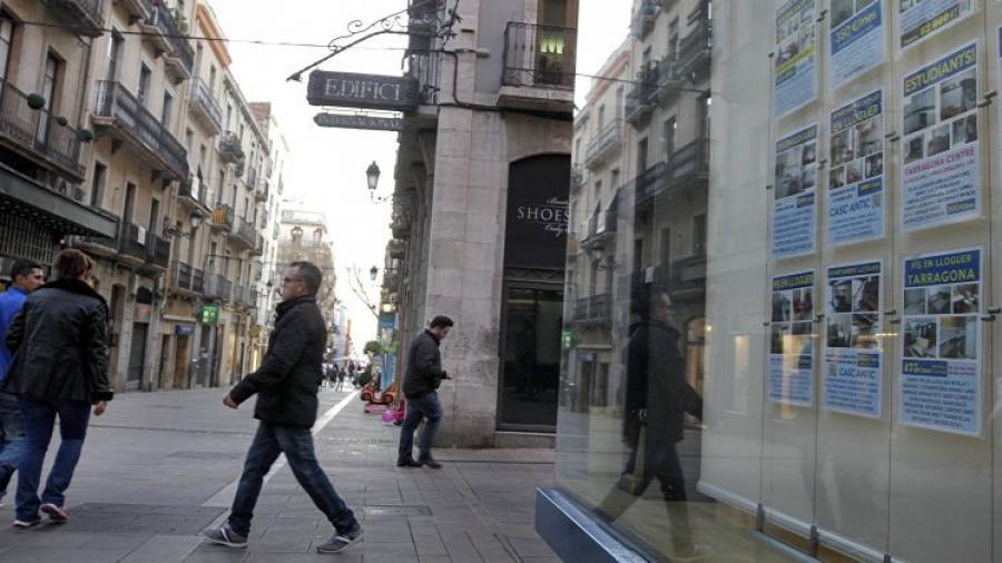 Salvo excepciones, los precios del alquiler siguen bajando. En la capital, Tarragona, descendieron un 5,5% durante el año pasado. Foto: Pere Ferré