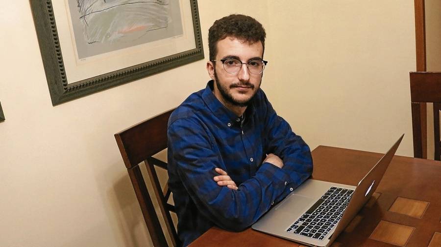 Xavier Pérez, coguionista del curtmetratge ‘Bruna’, confinat a casa seva a Reus.