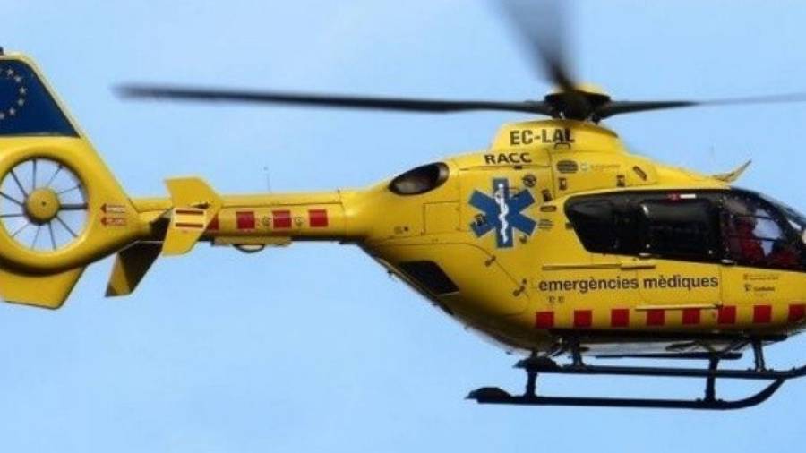 El pacient va ser evacuat en helicòpter fins a l'hospital Joan XXIII de Tarragona.